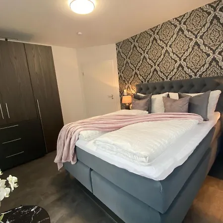 Ferienhaeuser Unikat A&b *